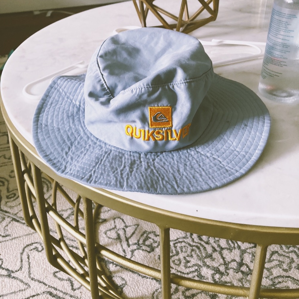 Quicksilver blue and yellow bucket hat